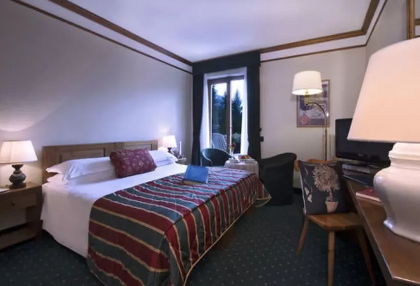 اتاق استاندارد با چشم‌انداز کوهستان, Boutique Hotel Villa Blu Cortina D Ampezzo