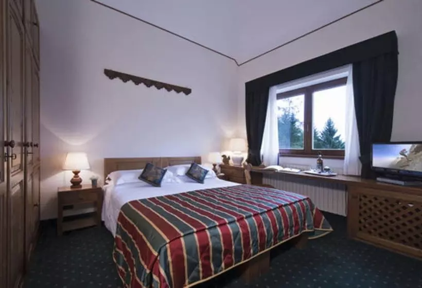 اتاق استاندارد با چشم‌انداز کوهستان, Boutique Hotel Villa Blu Cortina D Ampezzo