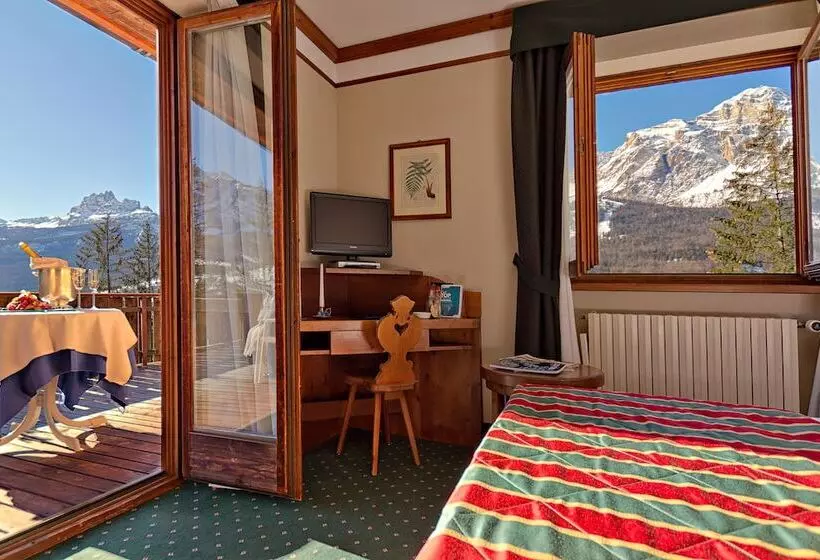 سوییت, Boutique Hotel Villa Blu Cortina D Ampezzo