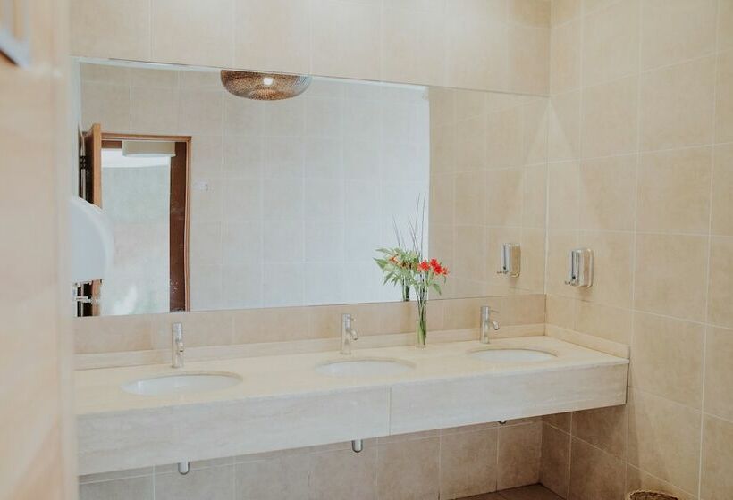 غرفة قياسية, Limari