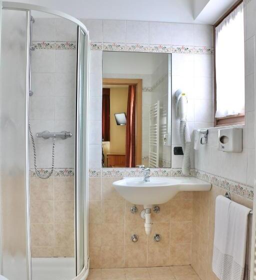 غرفة قياسية, Primula