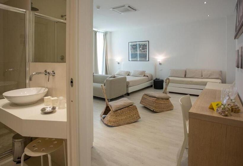 اتاق خانوادگی, Principe