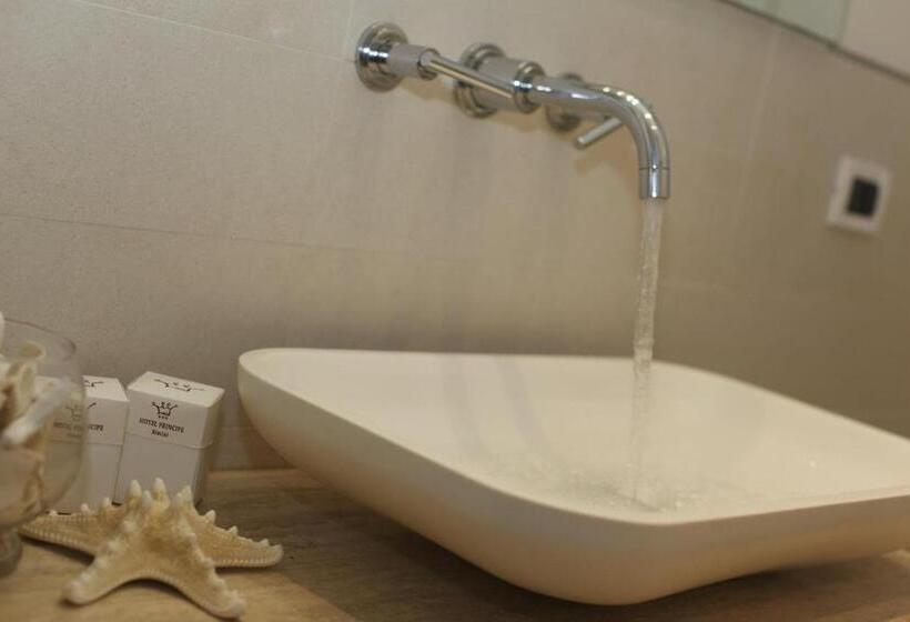 اتاق خانوادگی, Principe