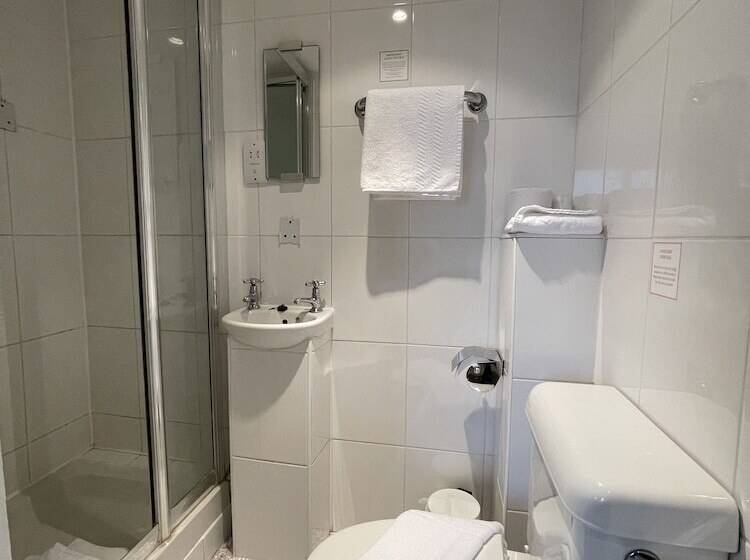 غرفة أساية فردية حمام مشترك, Shandon