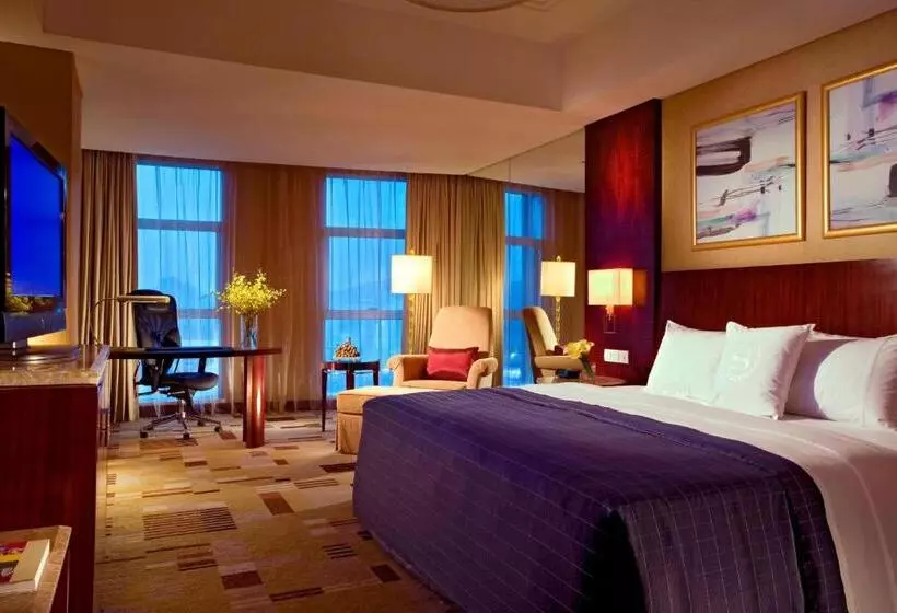 キングサイズベッドのエクゼクティブルーム, Sheraton Guiyang