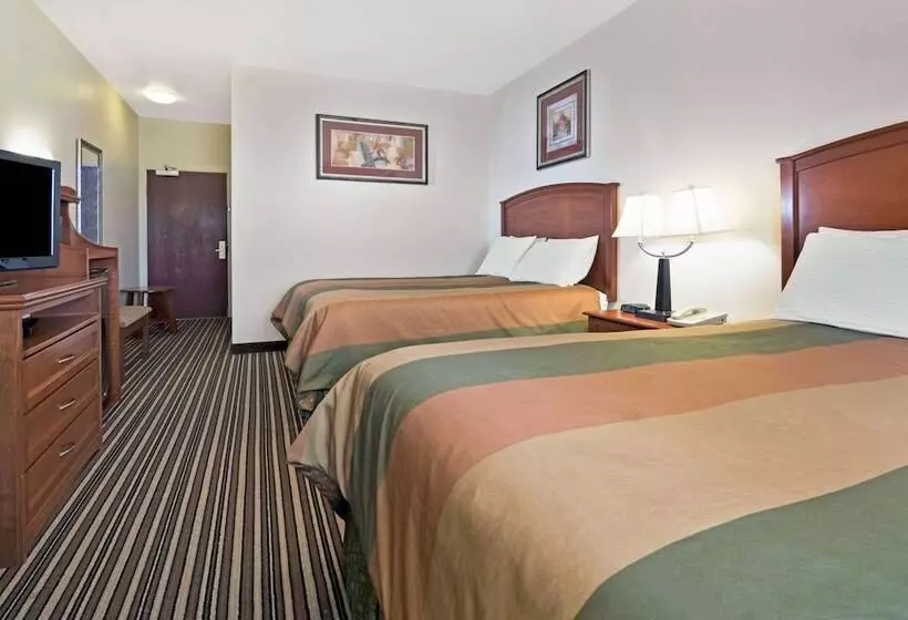 سوییت خانوادگی, Super 8 By Wyndham Austin/airport South