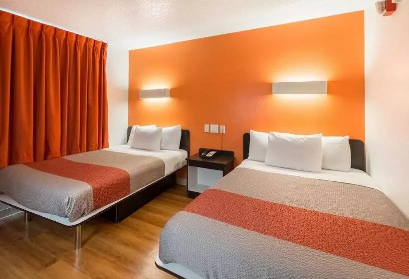 ２ダブルベッドのスタンダードルーム, Motel 6irving, Tx  Dfw Airport North
