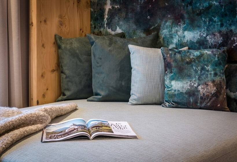 Номер Deluxe с Балконом, Quality Hosts Arlberg Hotel Zur Pfeffermühle