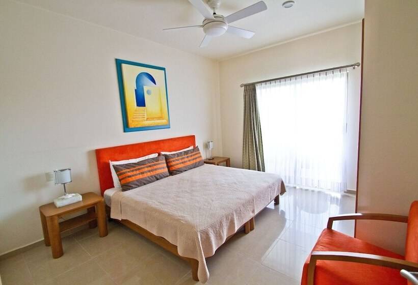 带两个卧室的顶楼公寓, Riviera Maya Suites