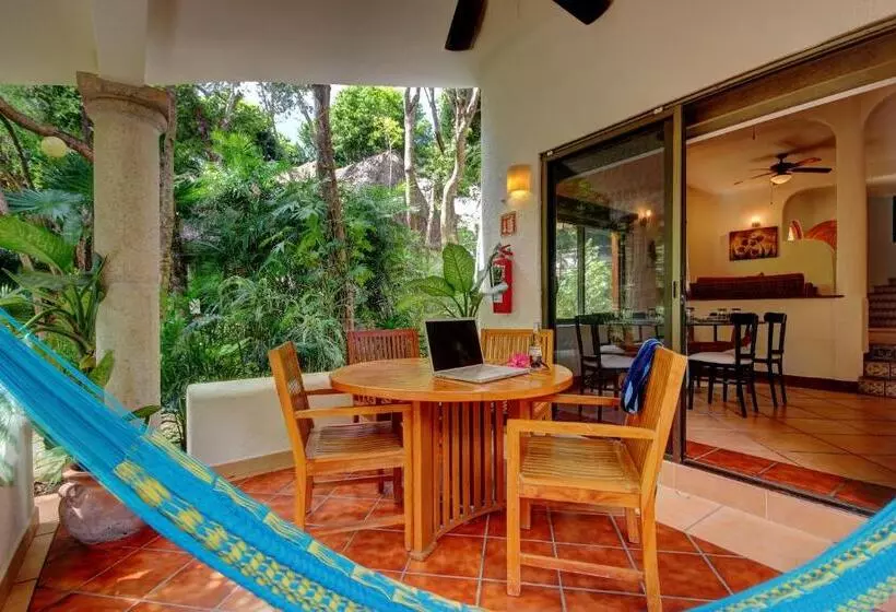 ویلای 4 خوابه, Riviera Maya Suites
