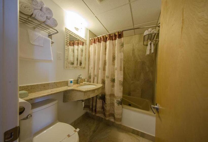 패밀리 스위트, Waikiki Oceanfront Inn