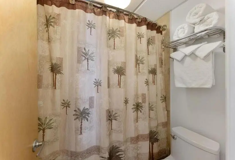 オーシャンビューデラックススイート, Waikiki Oceanfront Resort