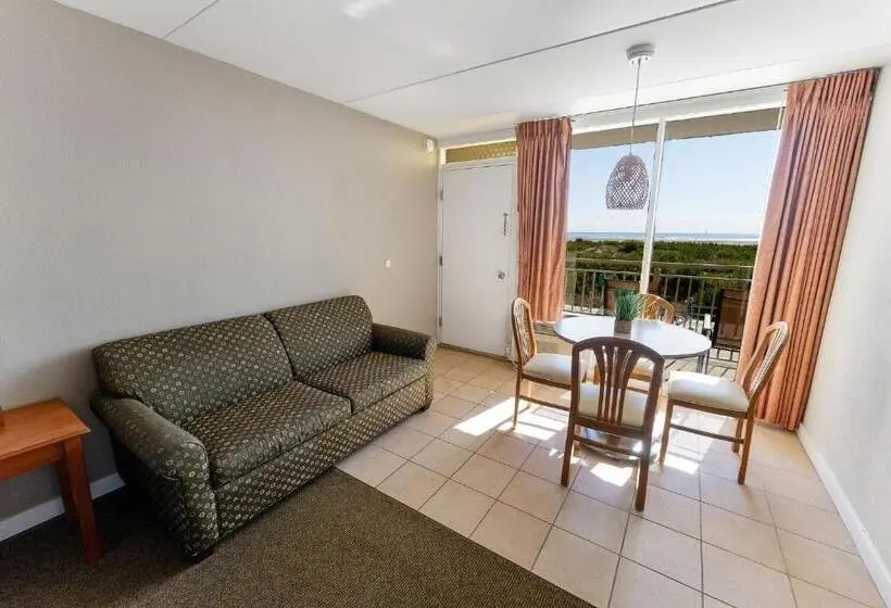 オーシャンビューデラックススイート, Waikiki Oceanfront Resort