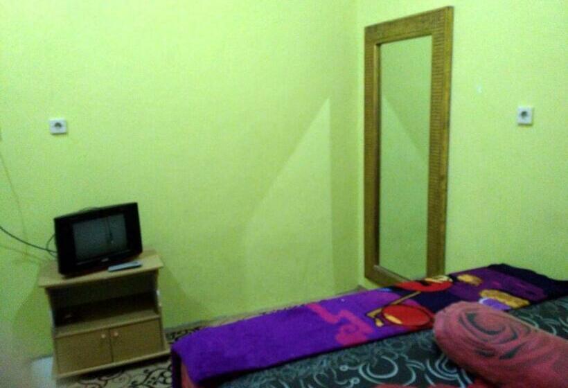 Habitació Estàndard, Alifah 2