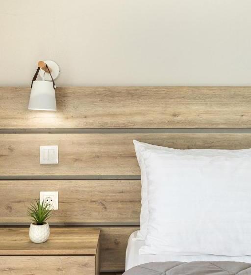 スタンダードルーム, Sunshine Apartments