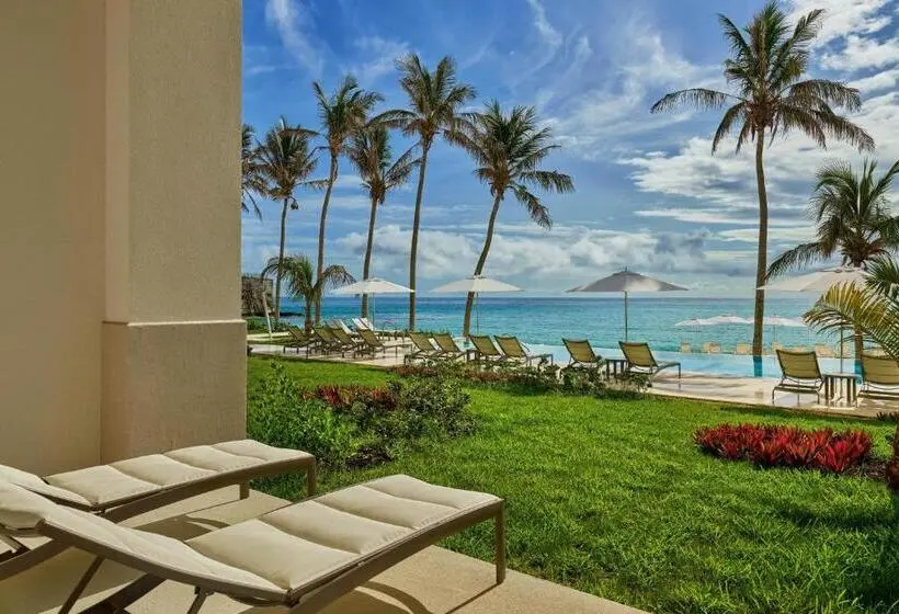 Deluxe Suite King Bed, The St. Regis Bermuda Resort