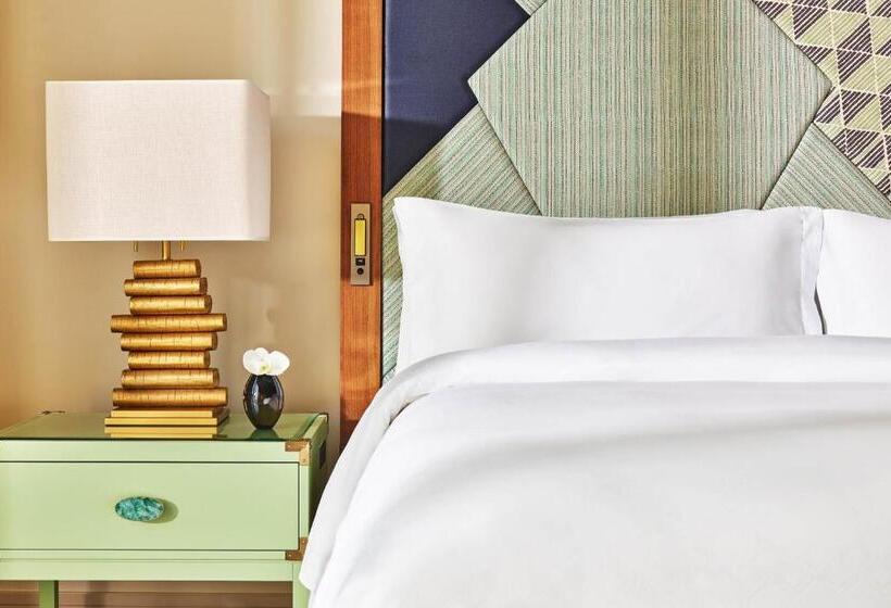 Deluxe Suite met Kingsize Bed, The St. Regis Bermuda Resort