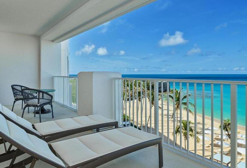 Deluxe Suite met Kingsize Bed, The St. Regis Bermuda Resort
