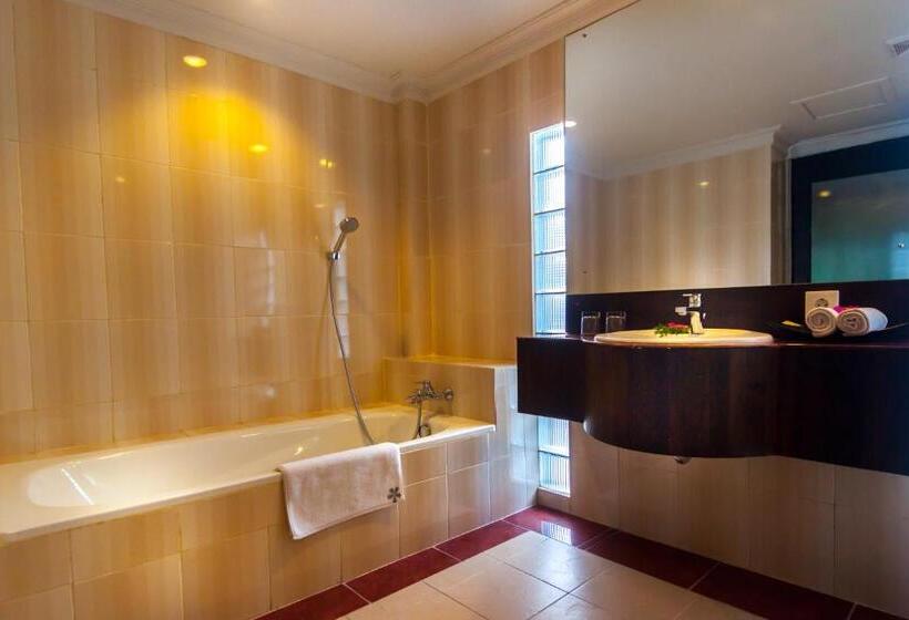 شقة ديلوكس 3 غرف نوم, Champlung Mas Hotel Legian