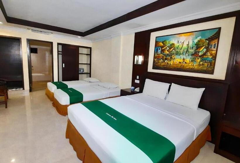 غرفة قياسية رباعية مزودة بشُرفة, Champlung Mas Hotel Legian