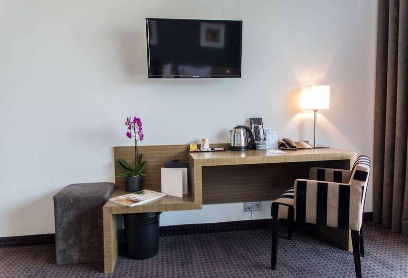 패밀리 룸, Best Western Hôtel De La Cité & Spa