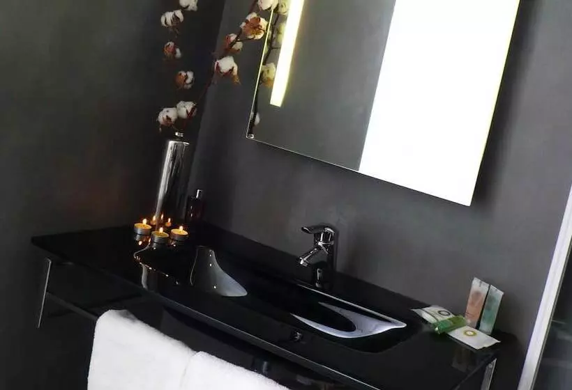اتاق خانوادگی, Best Western Hôtel De La Cité & Spa