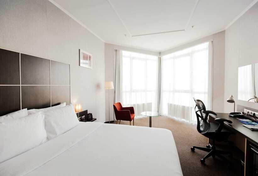 اتاق لوکس, Four Elements Perm