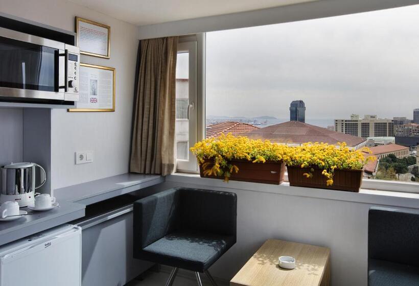 اتاق استاندارد با بالکن و چشمانداز دریا, Gallery Residence & Hotel Nişantaşı