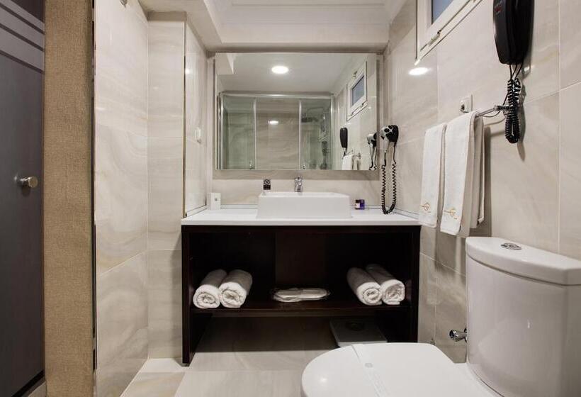 اتاق استاندارد چهار تخته, Gallery Residence & Hotel Nişantaşı