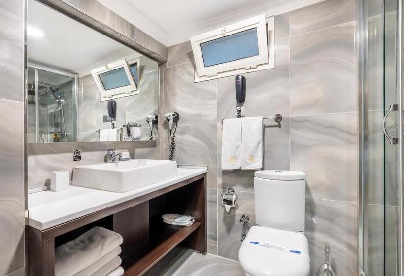 اتاق استاندارد چهار تخته, Gallery Residence & Hotel Nişantaşı