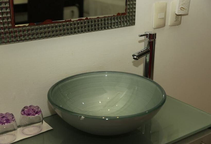 غرفة قياسية, Mayafair Design