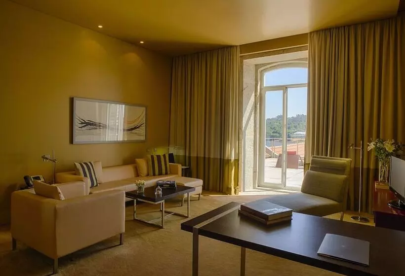 سوییت, Pestana Palacio Do Freixo, Pousada & National Monument   The Leading Hotels Of The World