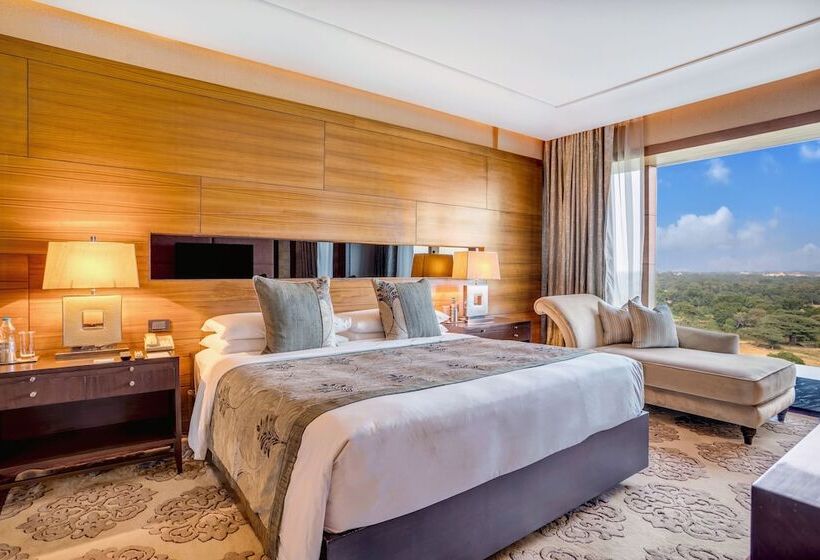 جناح إدارى, The Leela Ambience Gurugram Hotel & Residences   The Luxury Urban Sanctuary