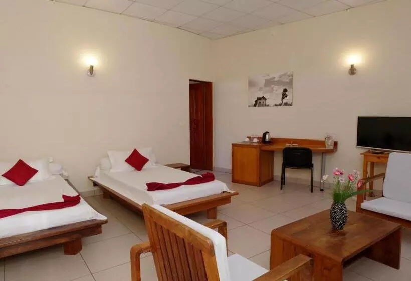 Suite Supérieure, Zomatel
