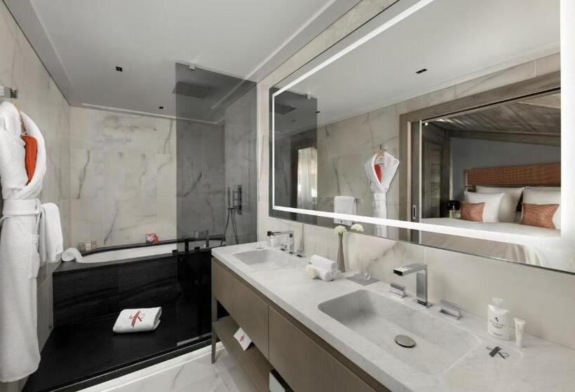 Suite with Terrace, Le K2 Chogori