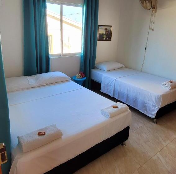 スタンダードトリプルルーム, Posada Mcbean