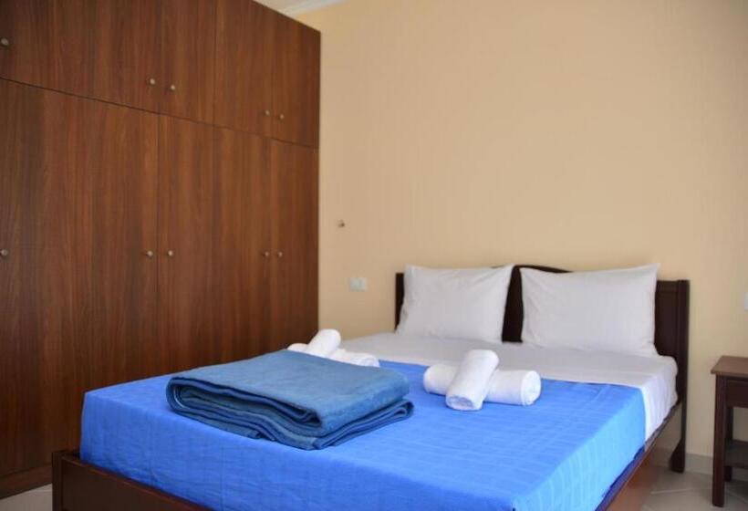 جناح عائلي, Villa Ago