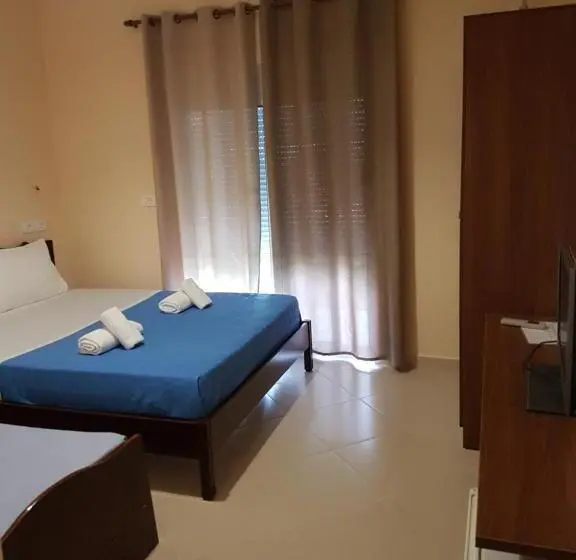 اتاق استاندارد سه تخته با چشمانداز باغ, Villa Ago