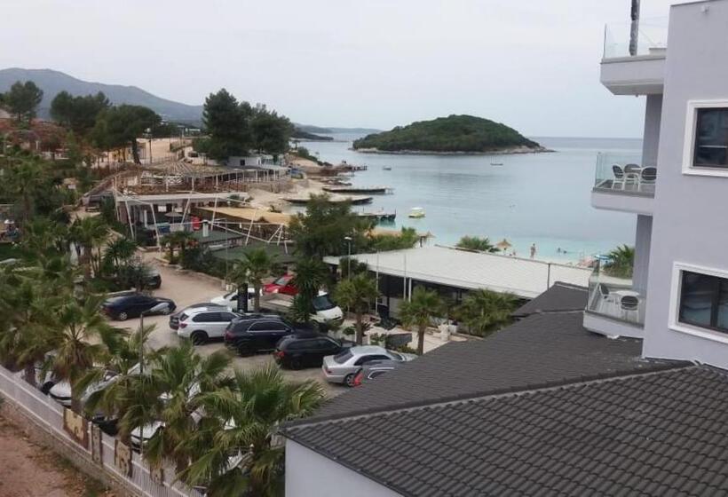 オーシャンビューデラックスルーム, Adriatik Ksamil