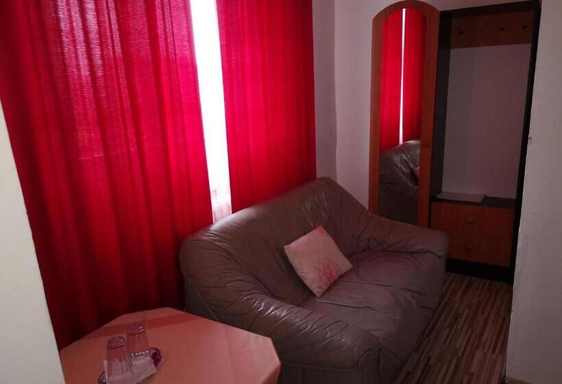 غرفة قياسية فردية, Biela Labuť