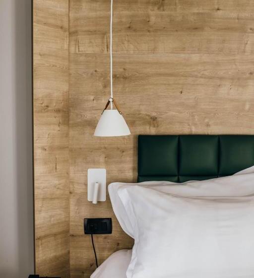 سوئیت جونیور با تخت بزرگ, Tarcin Forest Resort And Spa Mgallery By Sofitel