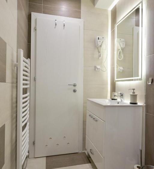 اتاق لوکس با بالکن, Vila Savka