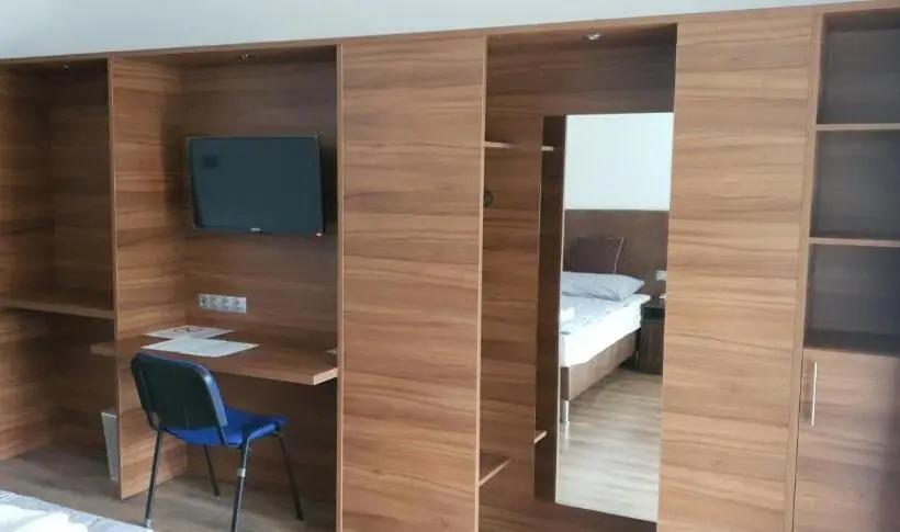 デラックスルーム, Czermann Holiday Inn