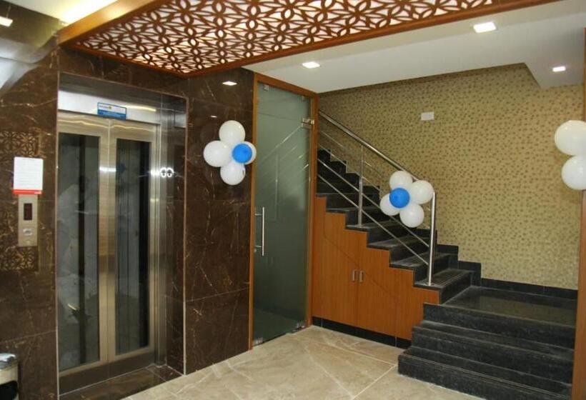 Camera Deluxe Letto King, Century Courtyard