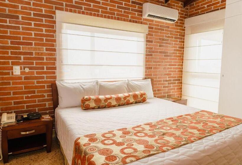 标准间, Oscar Tradición