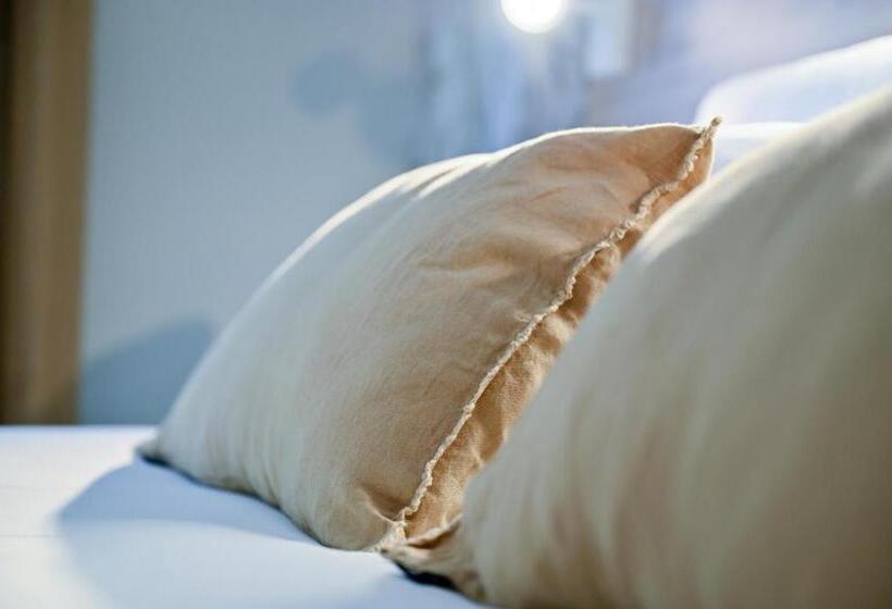 Номер Стандарт Вид на Море, Hôtel La Ménado