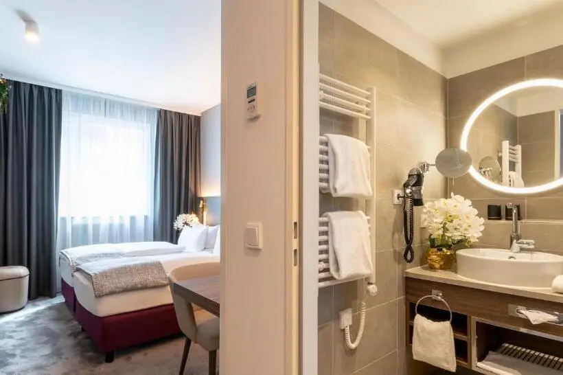 اتاق استاندارد, Plaza Premium Munchen