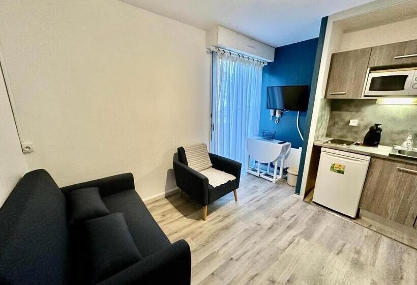 דירת חדר עם טרסה, Résidence Aramis