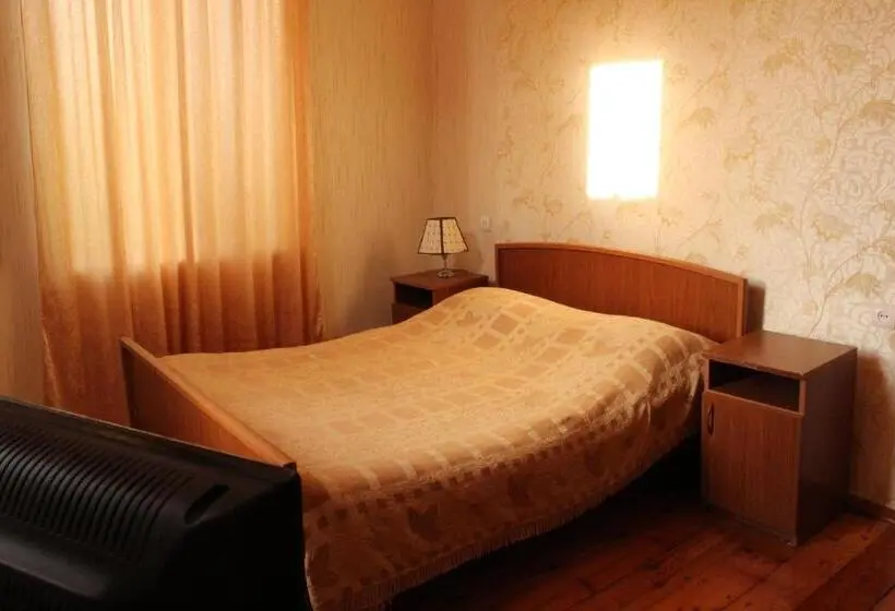 اتاق استاندارد با سرویس بهداشتی مشترک, Tskaltubo Terrace