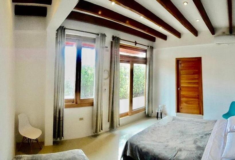 Quarto Triplo Estandar, Black Pearl